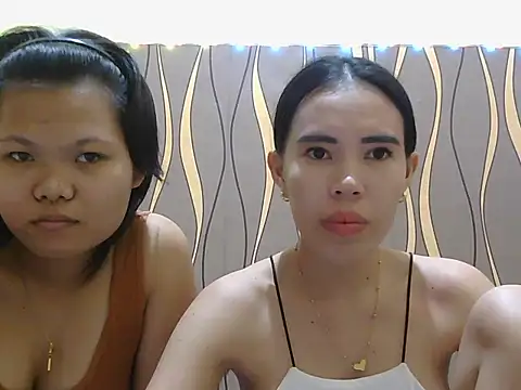 Chat XXX en directo de YoungLovers4u
