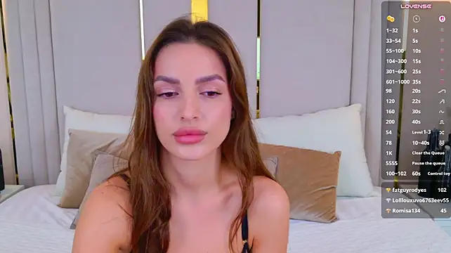BellaHalles' Live XXX Chat