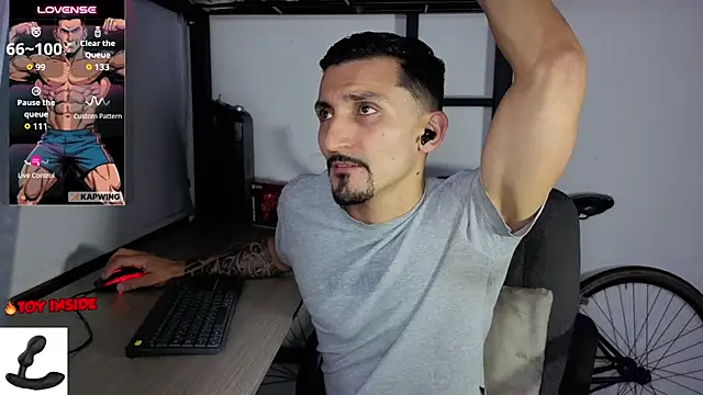 Marck_Muscle: онлайн-секс-чат
