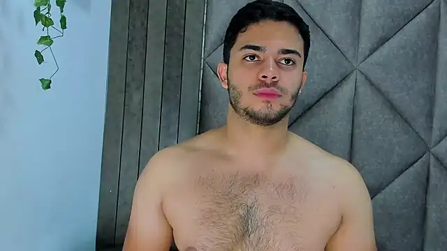 TylerWest_ Live XXX-chat
