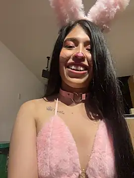 Hanna_rod Chat XXX in diretta