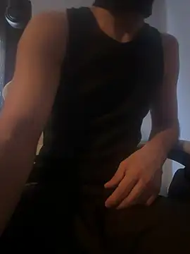 Whiteboii2026's Live XXX Chat