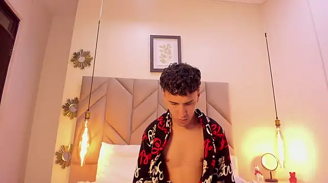 MaxLeons XXX чат на живо