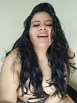 ttania_golden_ Live XXX Chat