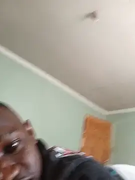 African_gent_45 Live XXX-chat