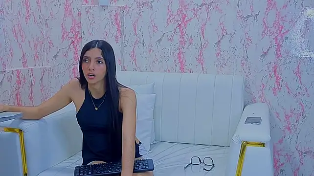 Chat +18 de Korina_Nami ao vivo