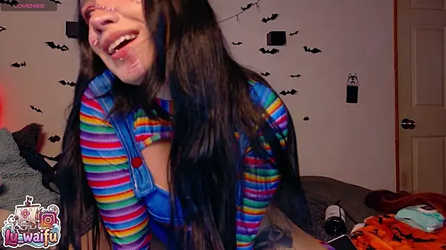 Isiswaifu's Live XXX Chat