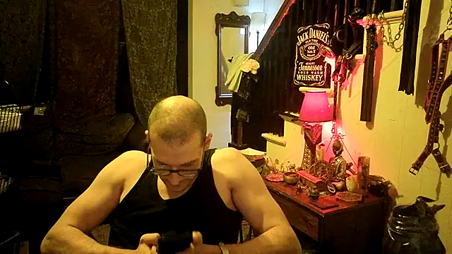 Chatroom XXX en direct de MasterDaddyCool