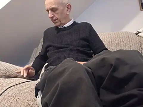 mr_english50's Live XXX Chat