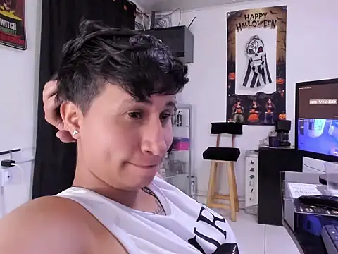 CharlieVexcs Chat XXX in diretta