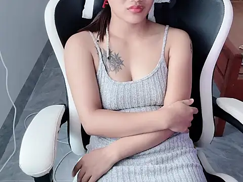 دردشة -Nuna- الجنسية المباشرة