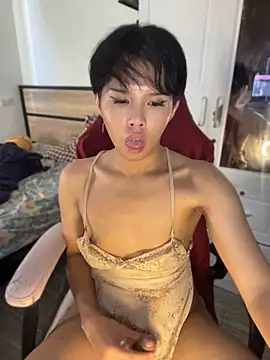 Plaxxxtique's Live XXX Chat