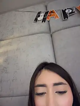 دردشة IvonneOwen الجنسية المباشرة