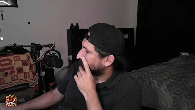 DevilPup75_ XXX чат на живо