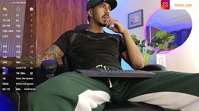 Latinmoster_boss Chat XXX in diretta