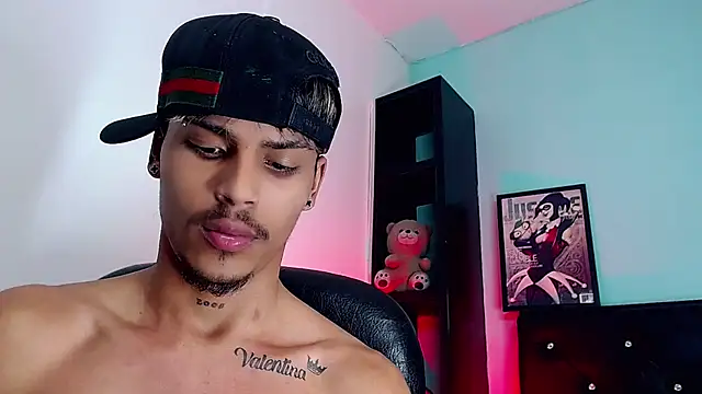 Angel_foxc13 Adlı Modelin Canlı XXX Sohbeti