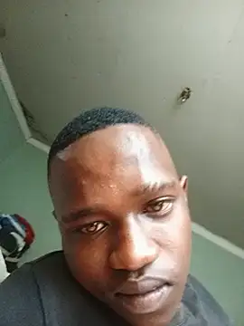 African_gent_45 现场XXX聊天