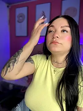 Megaan__More live XXX chat