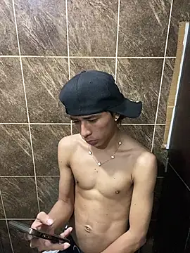 Ronny_Hot12 Obrolan Langsung XXX