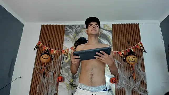 tyler_twink_boy's Live XXX Chat