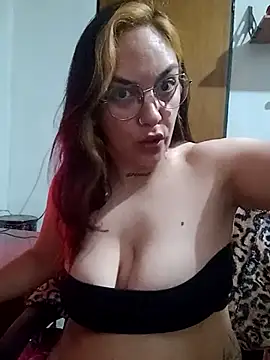 kuramaqueen Chat XXX live