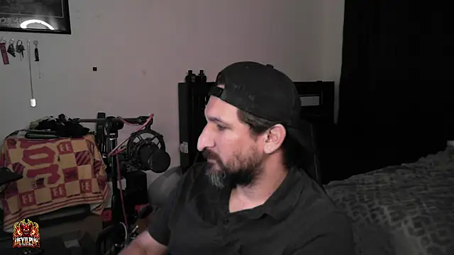 DevilPup75_ Live XXX-Chat