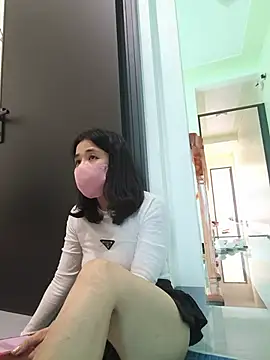 Lily-26's Live XXX Chat