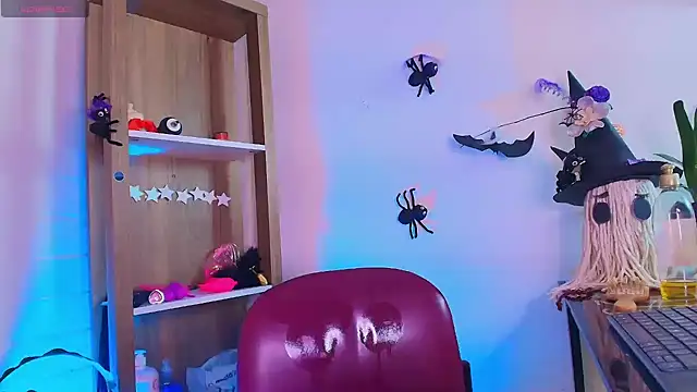 دردشة EllenaBoobs_ الجنسية المباشرة