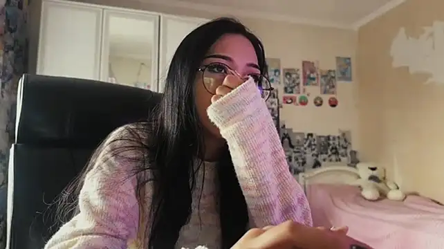 JoiePaschall's Live XXX Chat