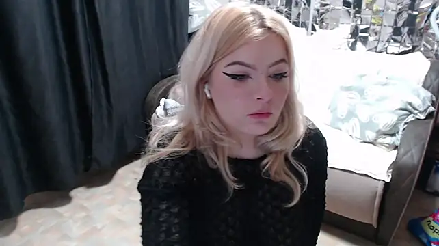 Red_Blonde_ Chat XXX in diretta