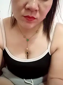 Romilk-12 Live XXX-Chat