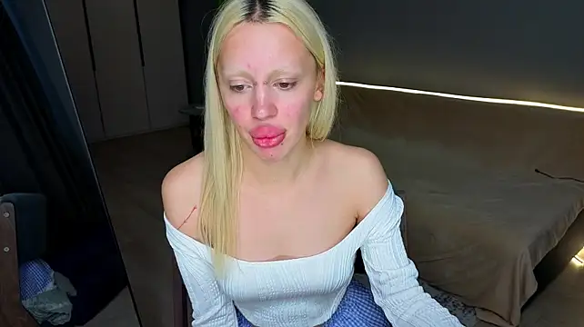 Luna_Beverly Chat XXX live