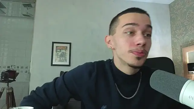 XXX chat uživo modela KaydenDrew