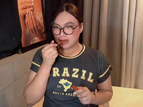 دردشة AsianHotPrecious الجنسية المباشرة