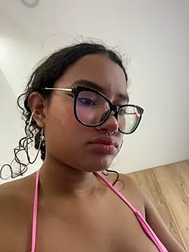 Bunny-firee live XXX chat