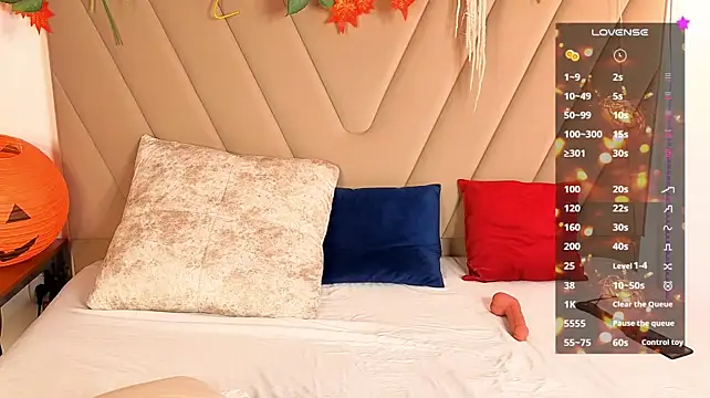 XXX chat uživo modela Miless_Cooper