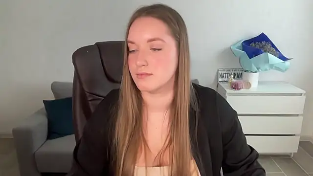 EvaMaddison 现场XXX聊天