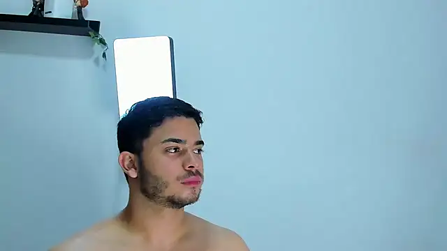 TylerWest_ Live XXX-chat
