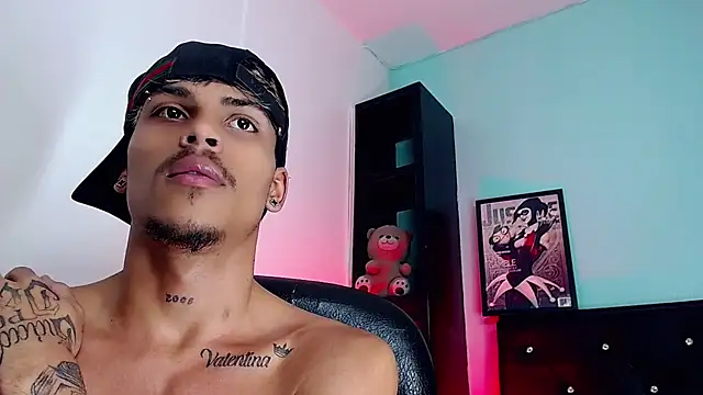 XXX chat uživo modela Angel_foxc13