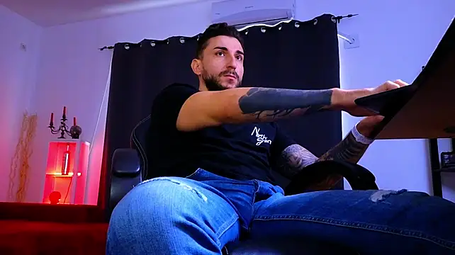 Chat XXX Live MightyAaron66