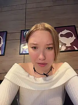 -NaughtyAngel-: онлайн-секс-чат