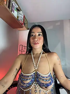 Chat XXX en directo de AsianMilfSheryl