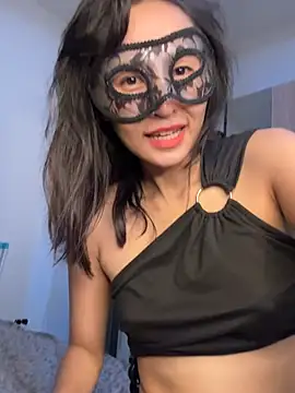 Chatroom XXX en direct de MikaRoseX