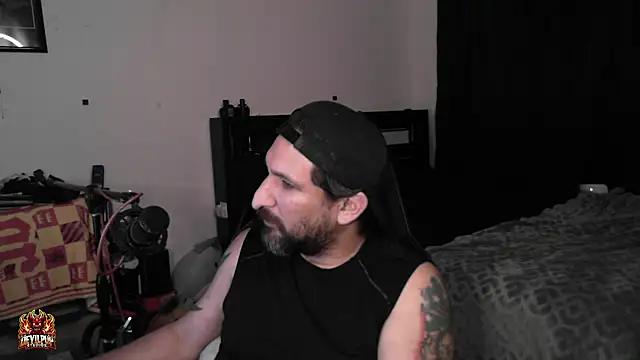 DevilPup75_'s Live XXX Chat