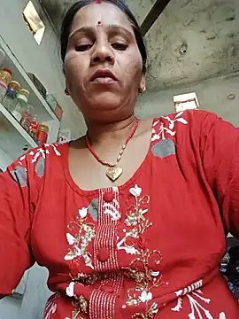 Pariraja_cute's Live XXX Chat