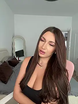 ClaraaJoy's Live XXX Chat