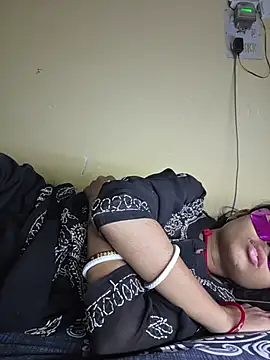 indiangirl711のウェブカメラショー