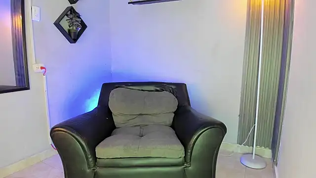 Chatroom XXX en direct de Noah_mill