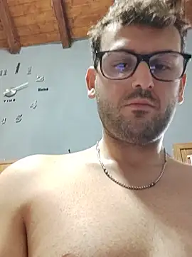 TheKing966 Chat XXX in diretta