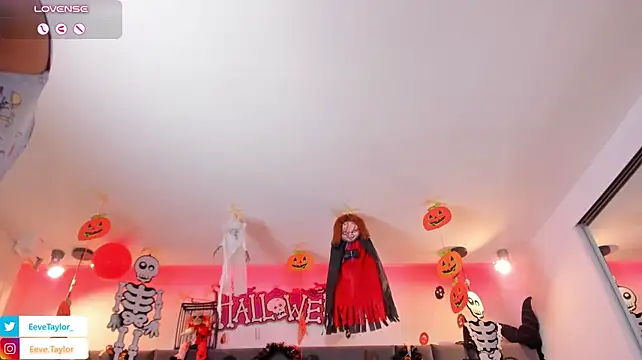 Eevee_Taylor Live XXX-Chat